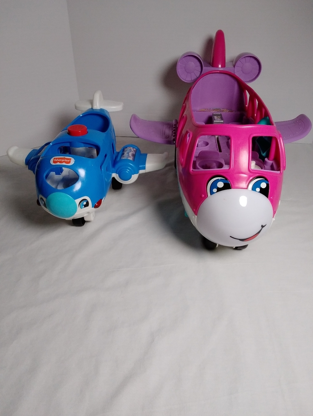 Fisher-Price Little People Barbie Pink Dream Plane and Travel Together Airplane